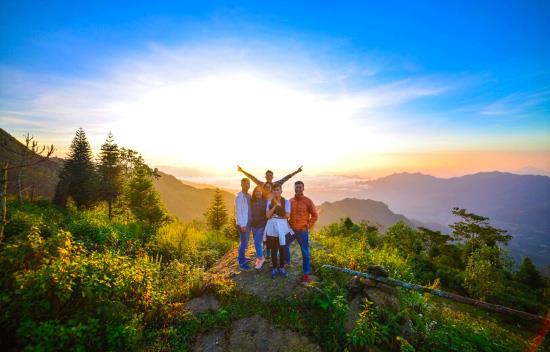 group tours ha giang: explore chieu lau phi - hoang su phi