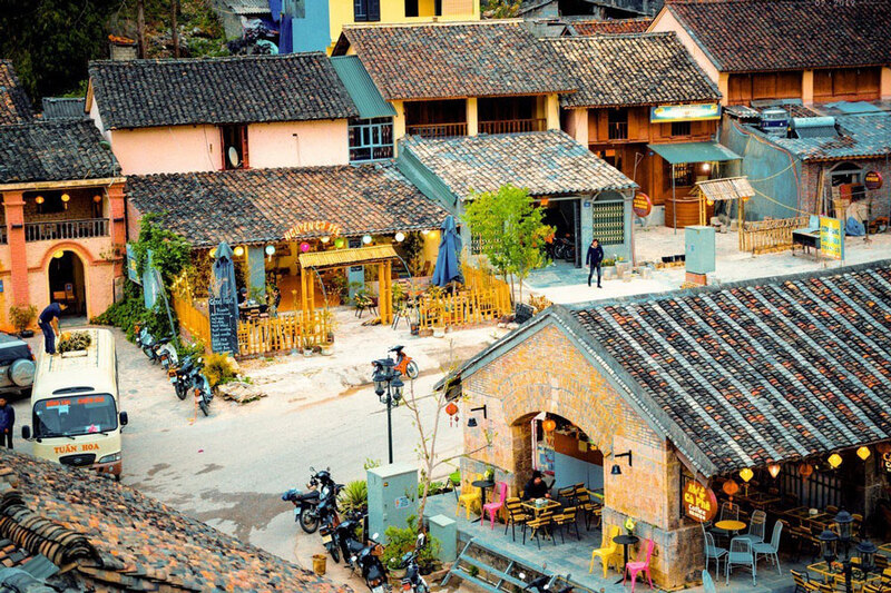 admire the ancient streets of dong van town