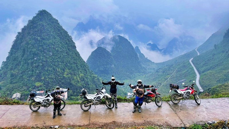 vietnam motorbike tour operate 2