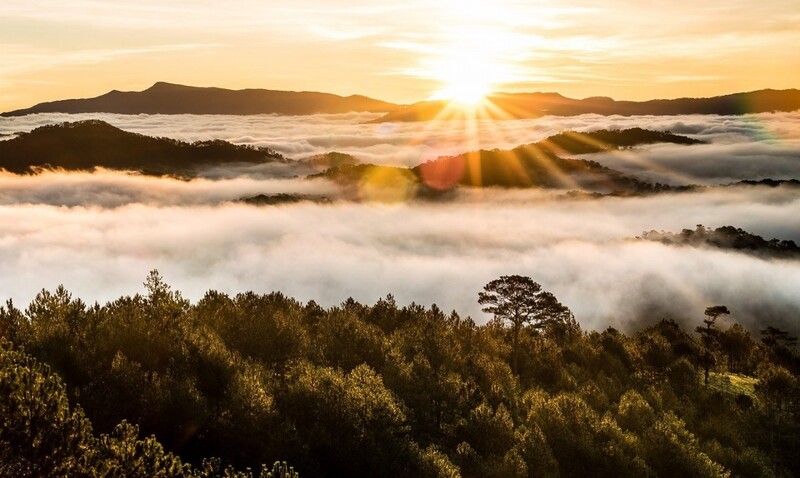 whats interesting about cloud hunting in ha giang