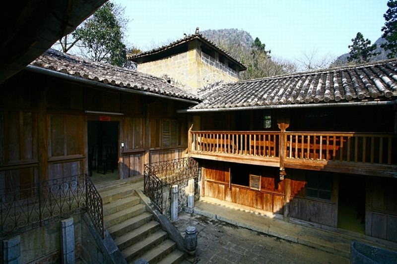 vuong family mansion